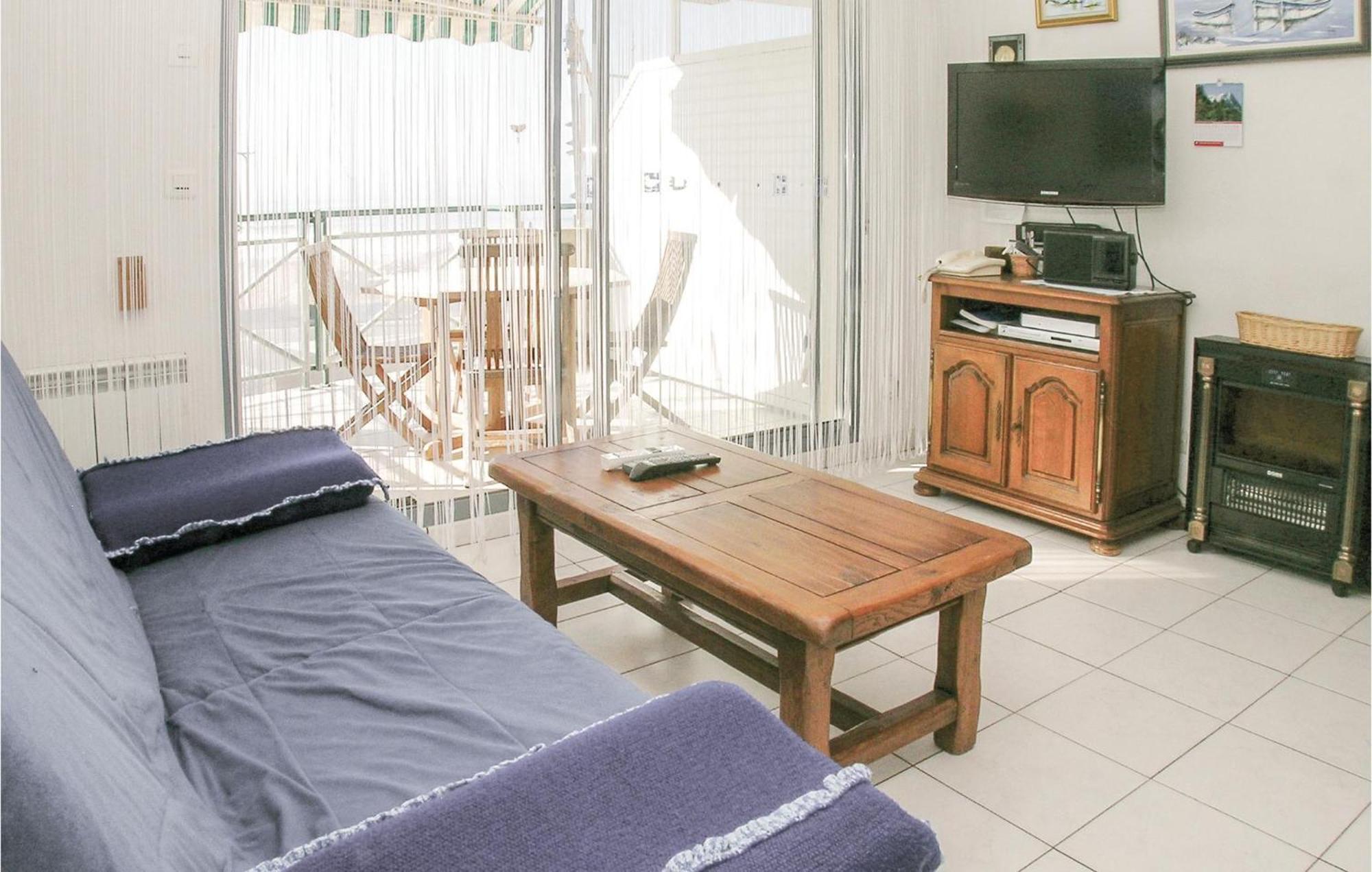 Amazing Apartment In St, Hilaire De Riez Сен-Жан-де-Мон Екстериор снимка